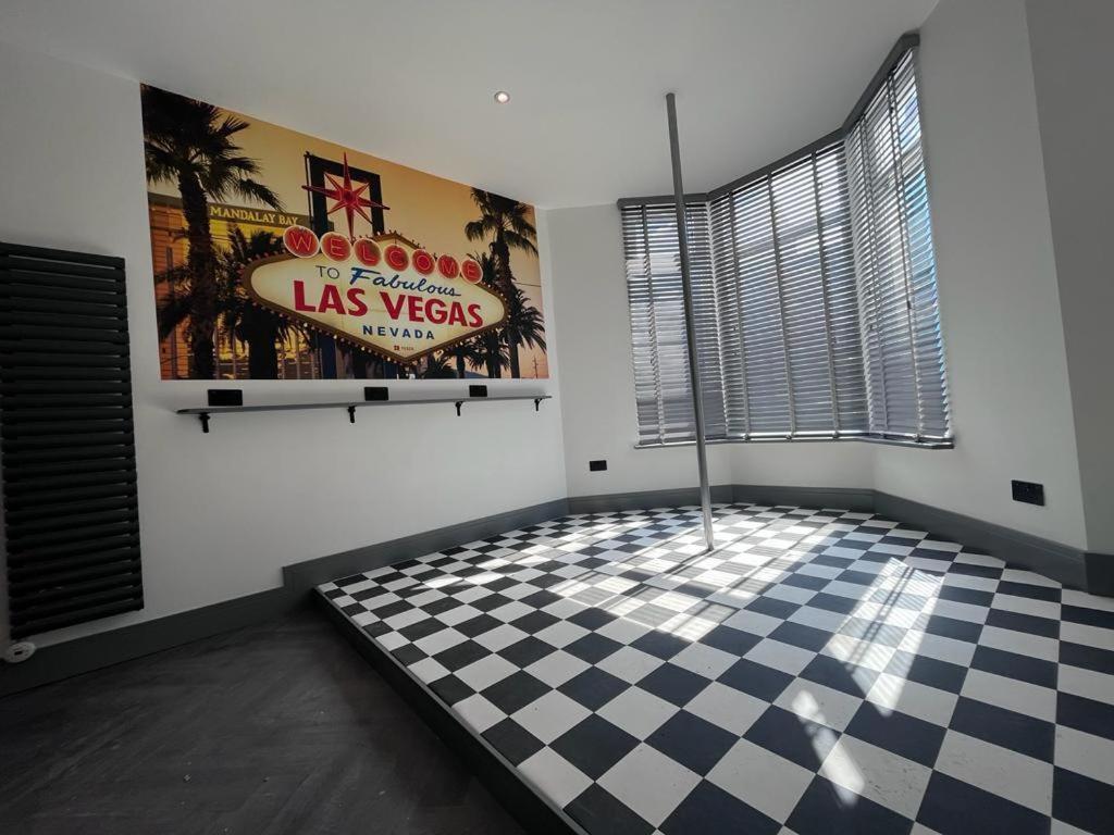 The White House Vegas Suites Blackpool Eksteriør billede