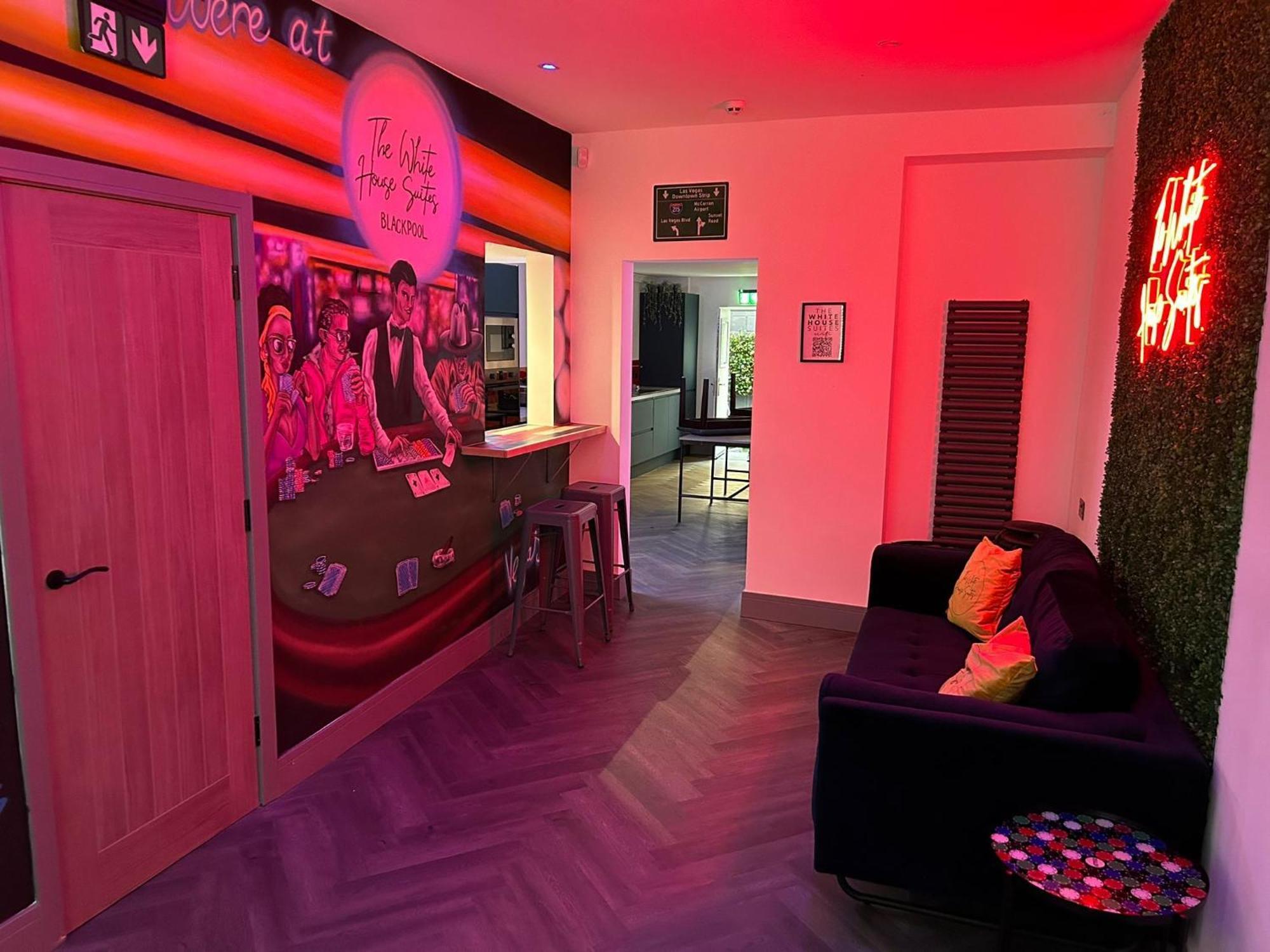 The White House Vegas Suites Blackpool Eksteriør billede