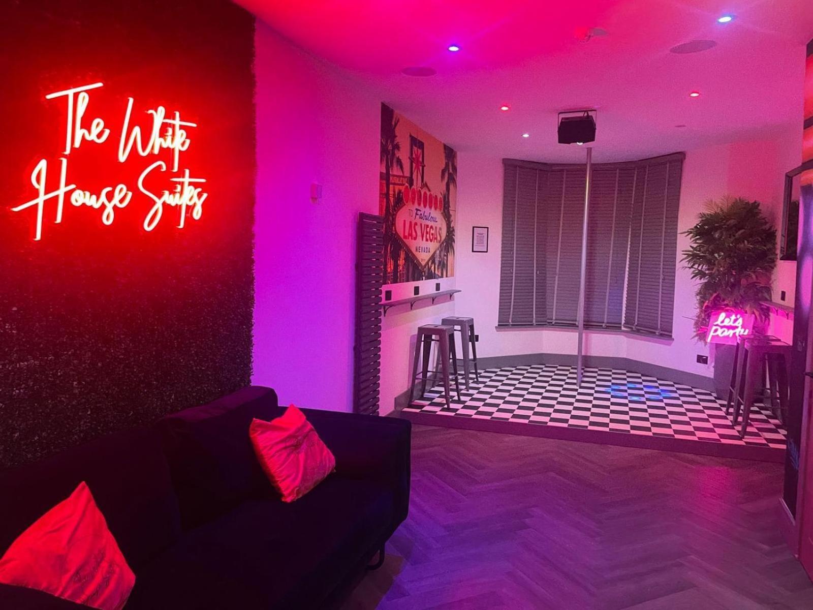 The White House Vegas Suites Blackpool Eksteriør billede
